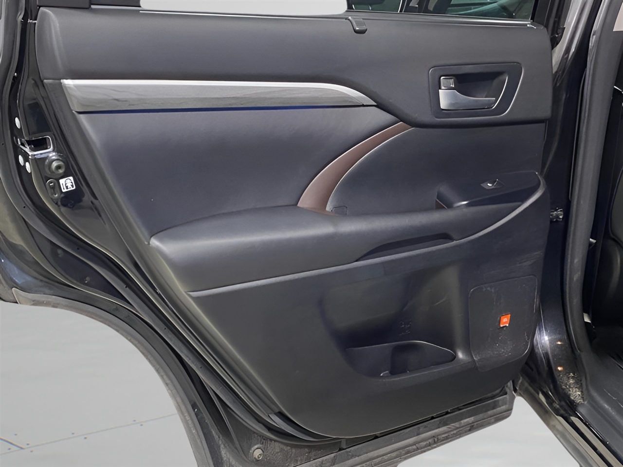 Toyota Highlander Hybrid Limited Platinum AWD 2017