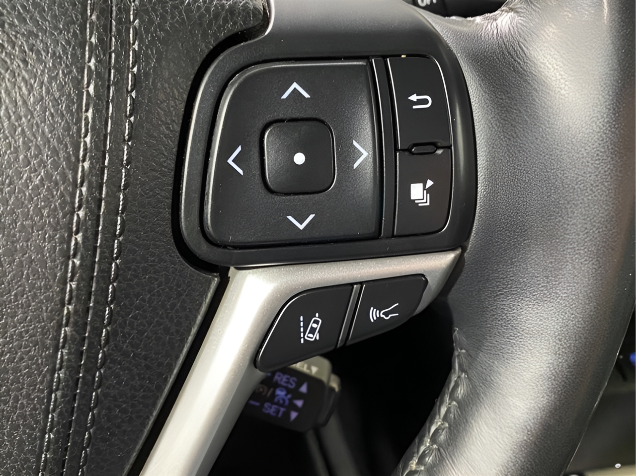 Toyota Highlander Hybrid Limited Platinum AWD 2017