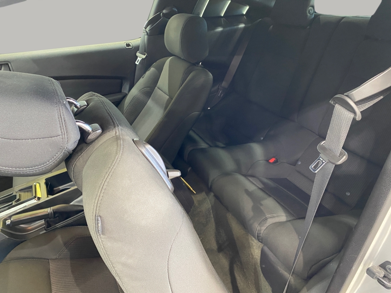2014 Ford Mustang V6 photo 16