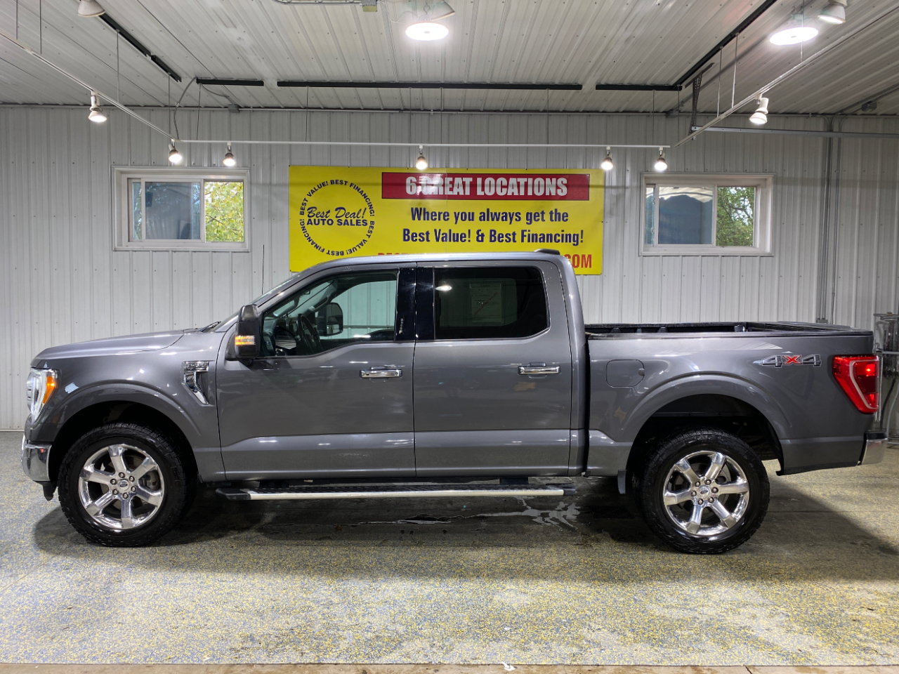 2022 Ford F-150 XLT photo 2