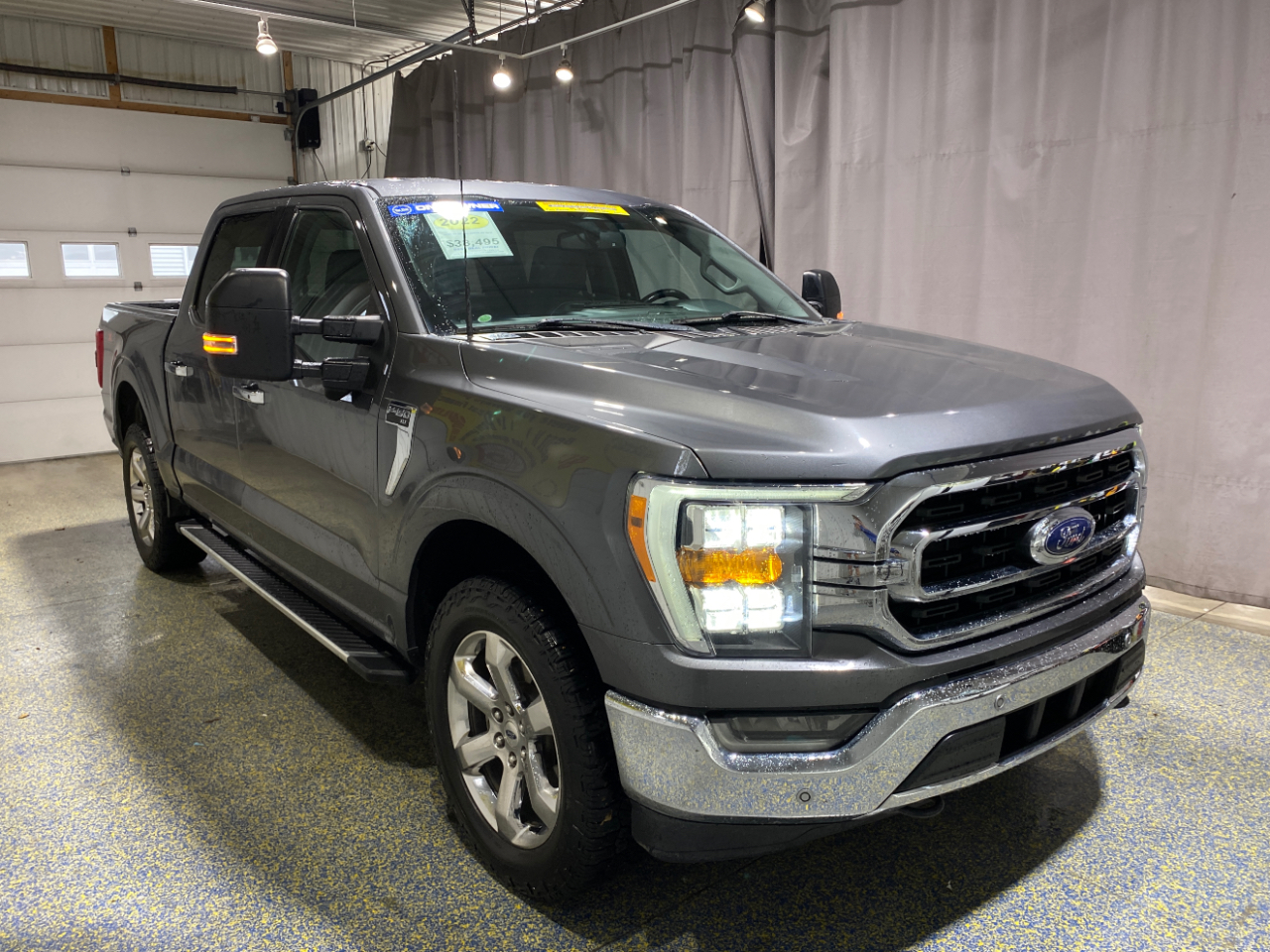 2022 Ford F-150 XLT photo 7