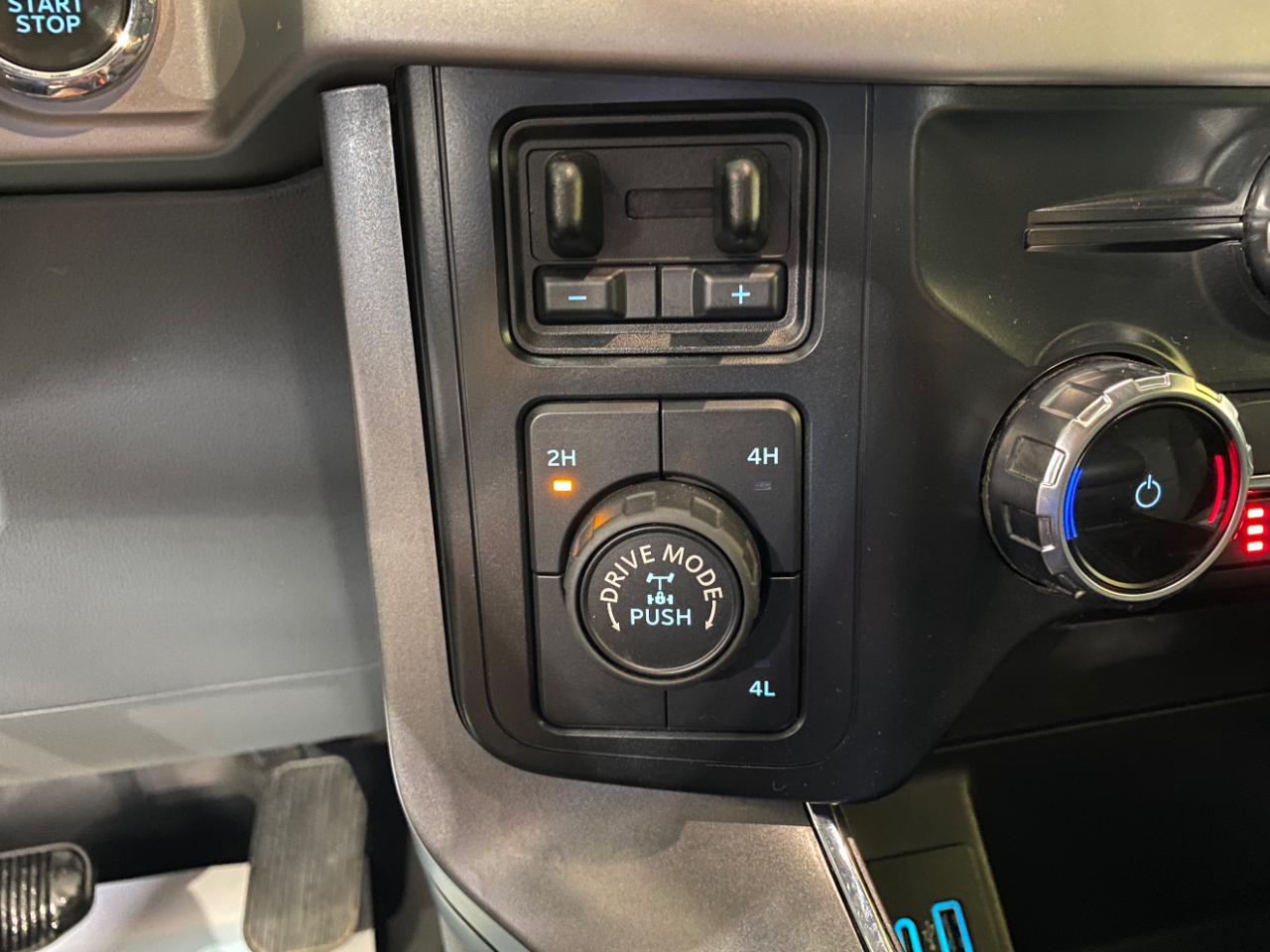 2022 Ford F-150 XLT photo 17