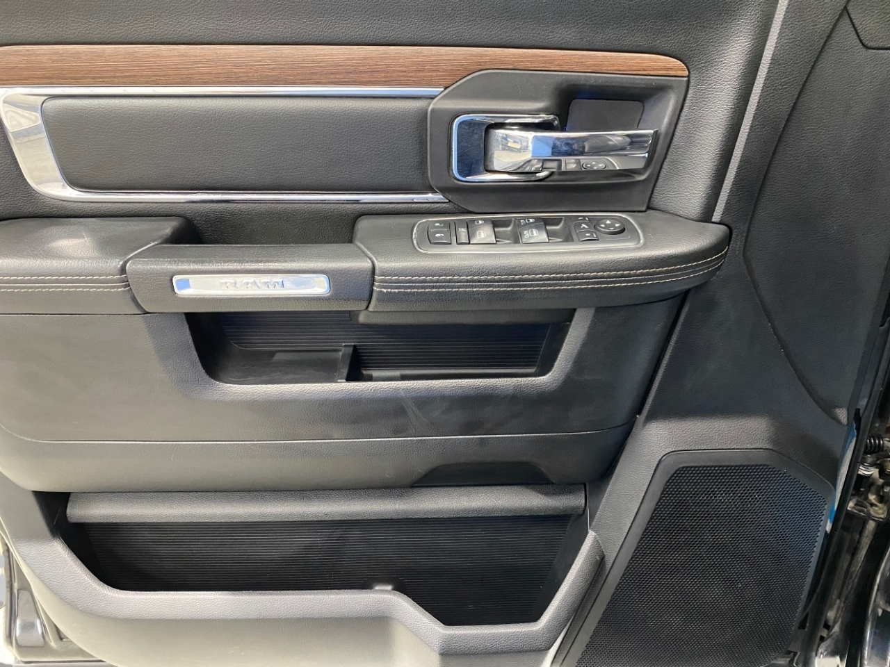 RAM 2500 Laramie Mega Cab 4WD 2018