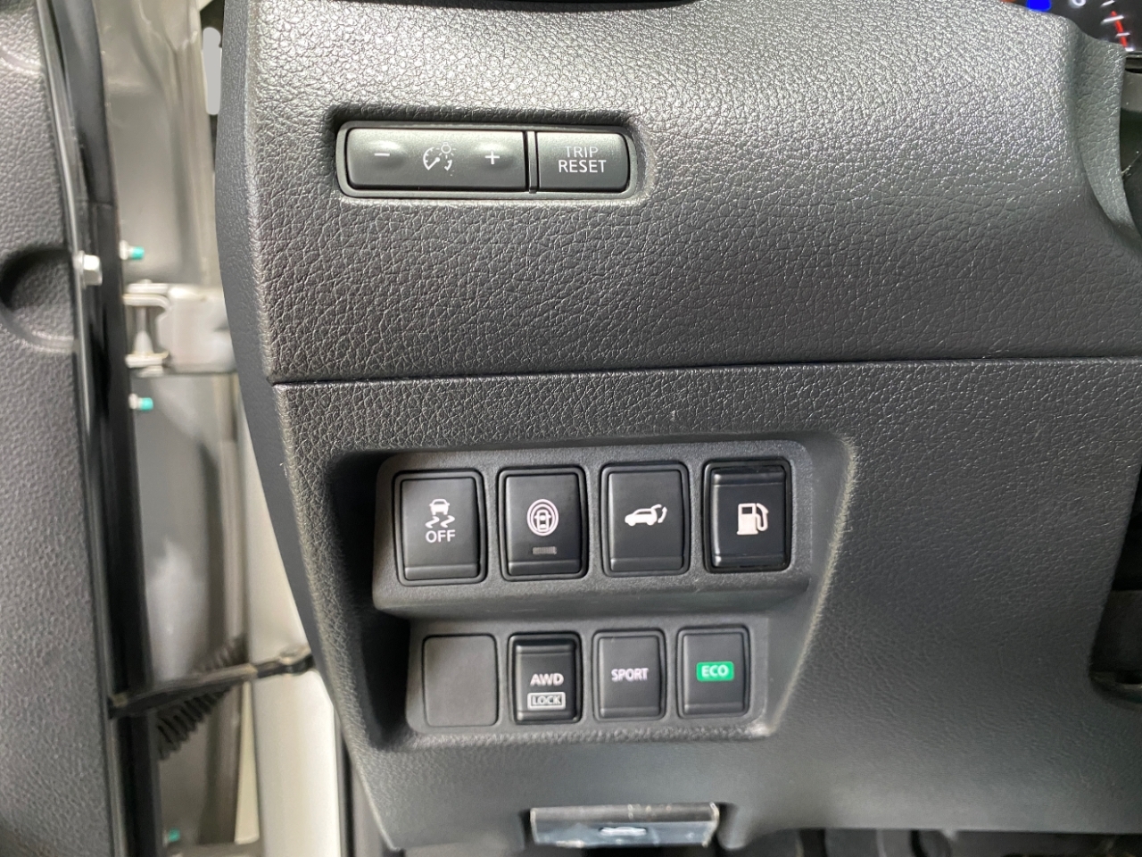 2019 Nissan Rogue SV AWD photo 11