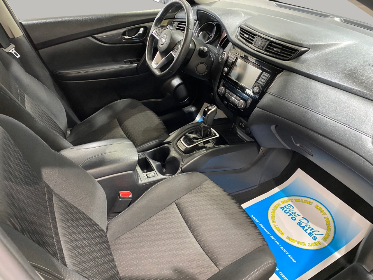 2019 Nissan Rogue SV AWD photo 22