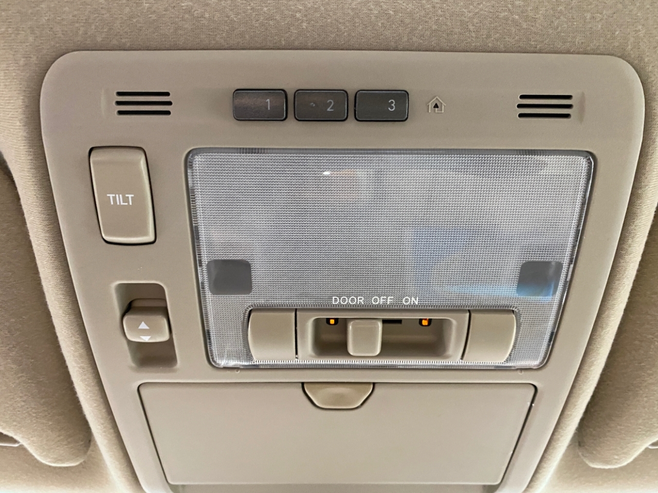 2005 Lexus RX 330 AWD photo 12