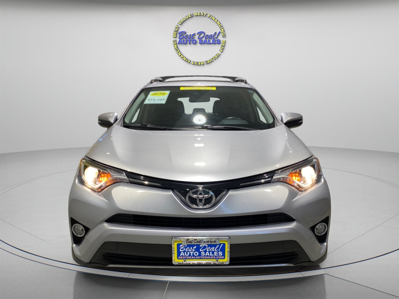 2016 Toyota RAV4 XLE photo 7