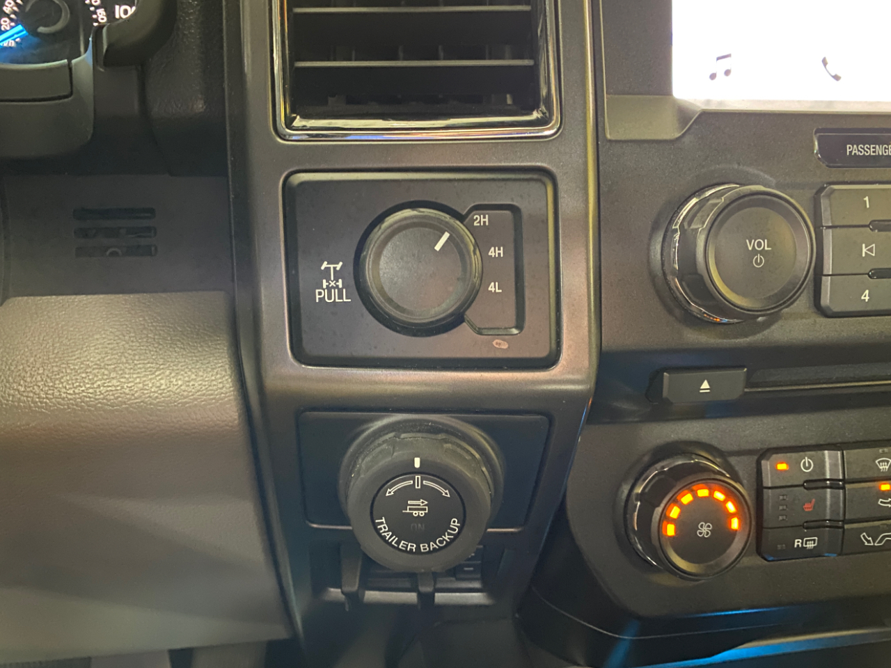 2018 Ford F-150 XLT photo 12