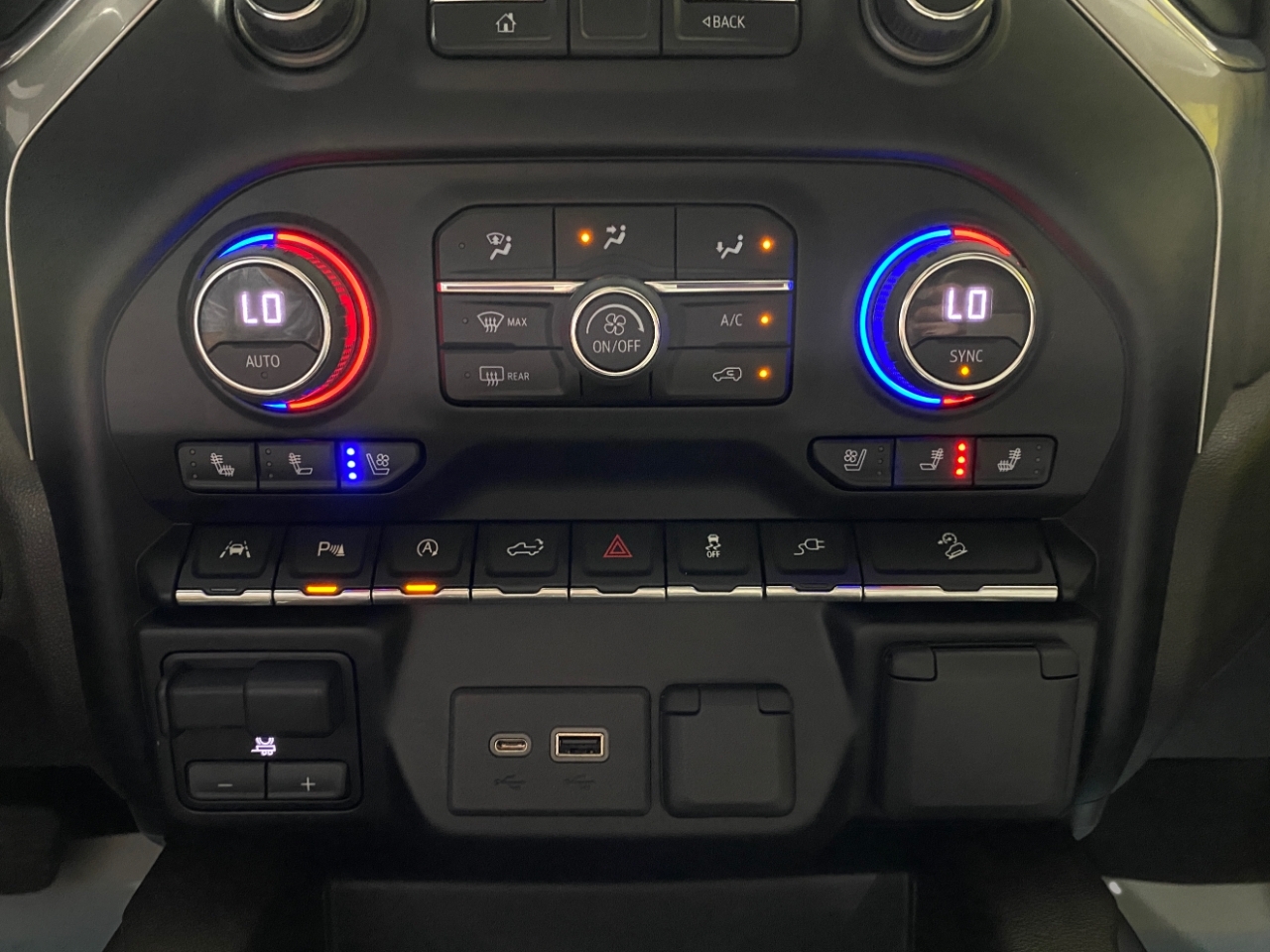 2021 Chevrolet Silverado 1500 LTZ Z71 photo 14
