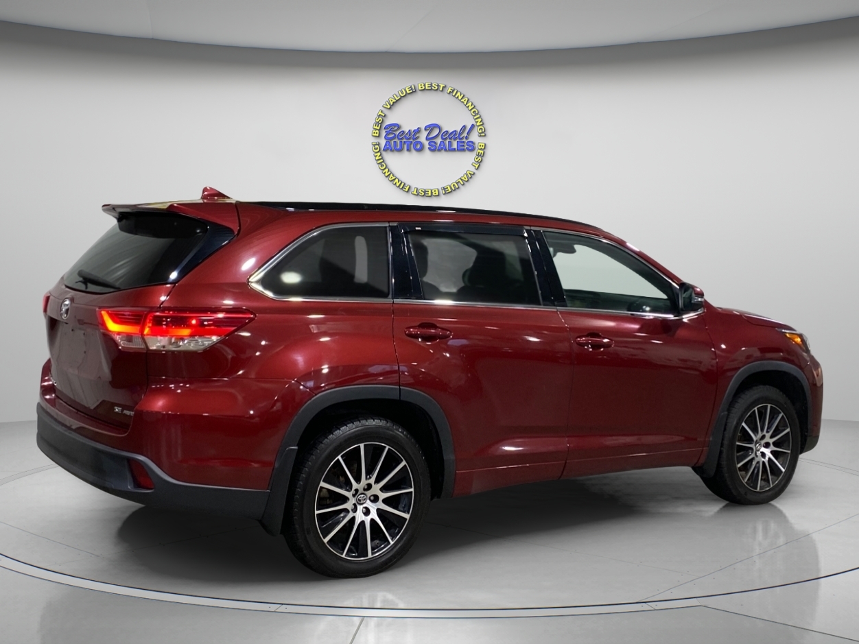 Toyota Highlander XLE AWD V6 2017