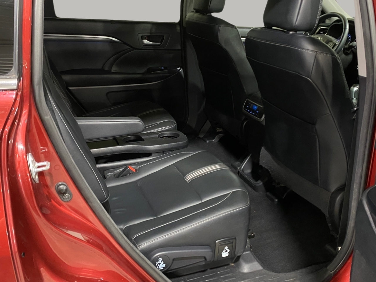 Toyota Highlander XLE AWD V6 2017