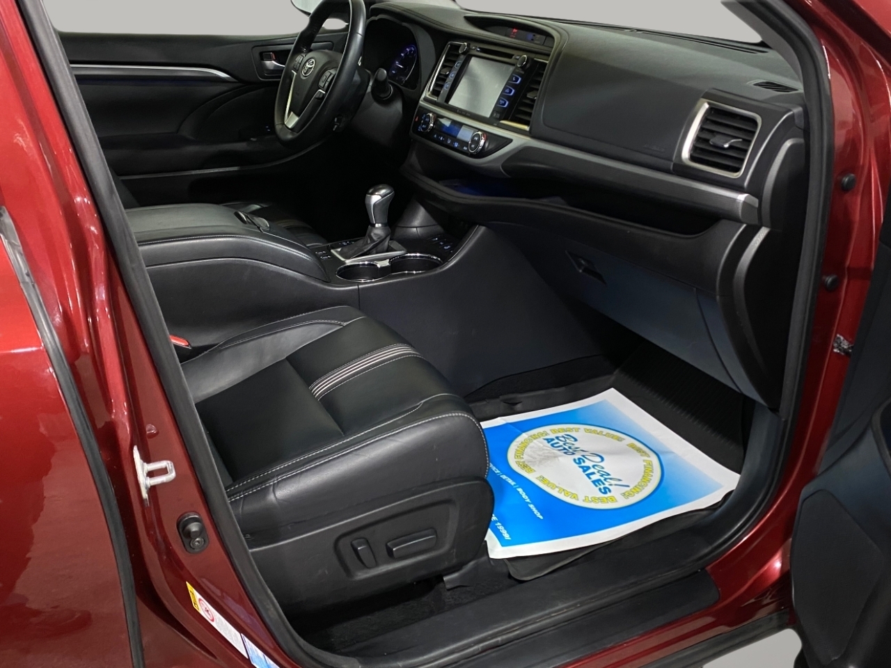 Toyota Highlander XLE AWD V6 2017