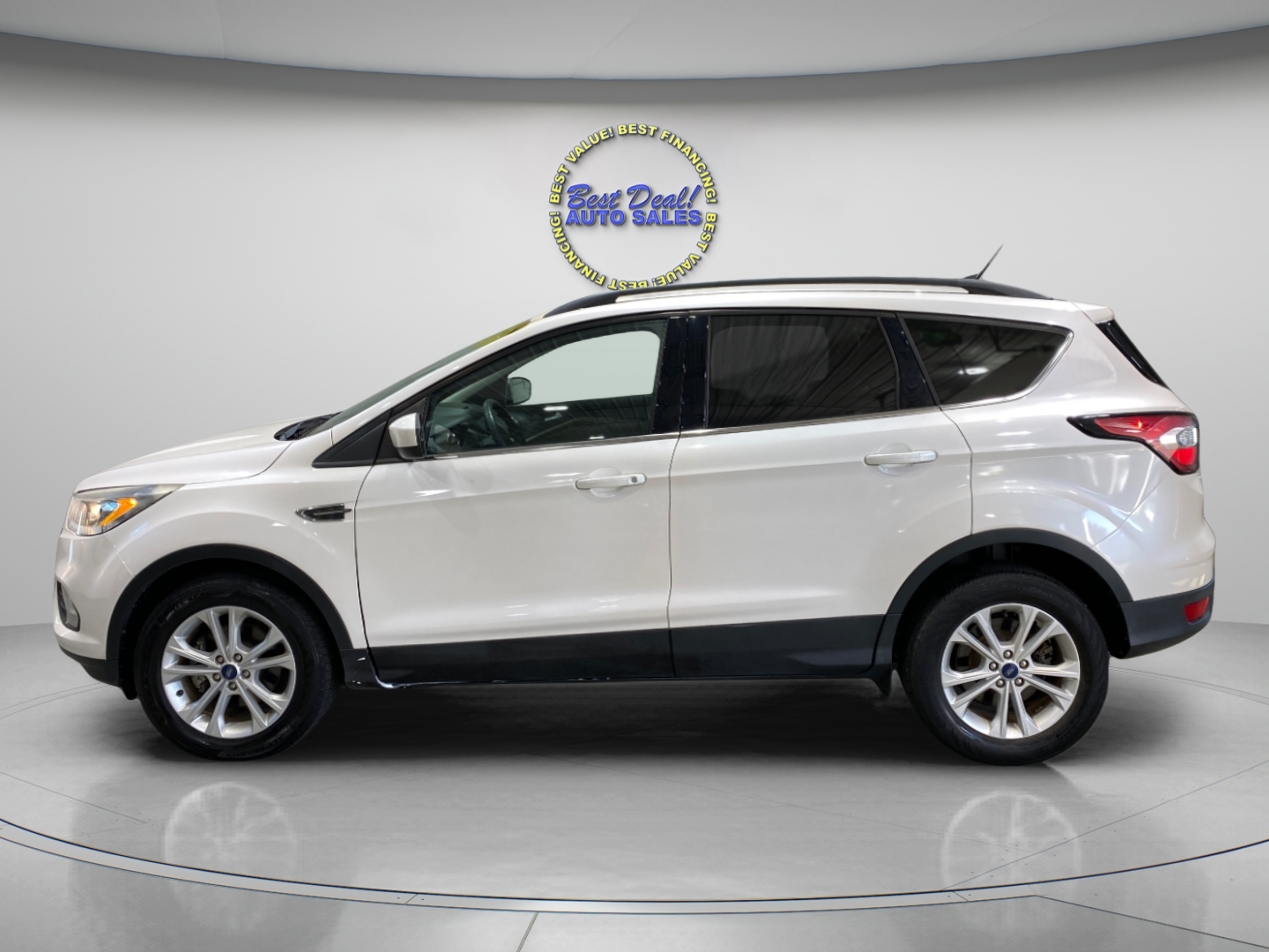 2018 Ford Escape SEL photo 2