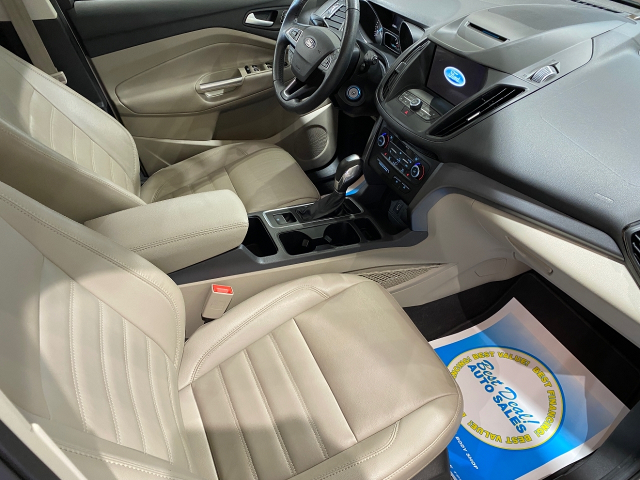 2018 Ford Escape SEL photo 24