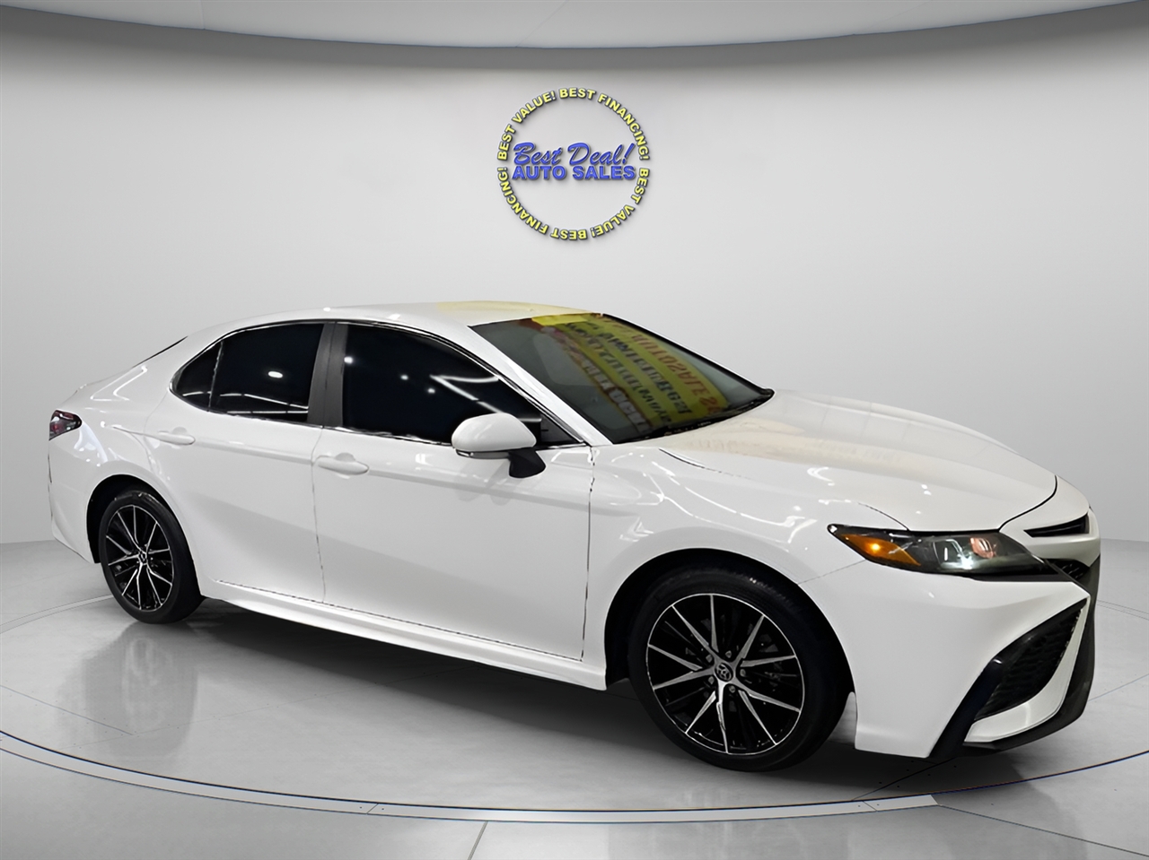 Toyota Camry SE 2023