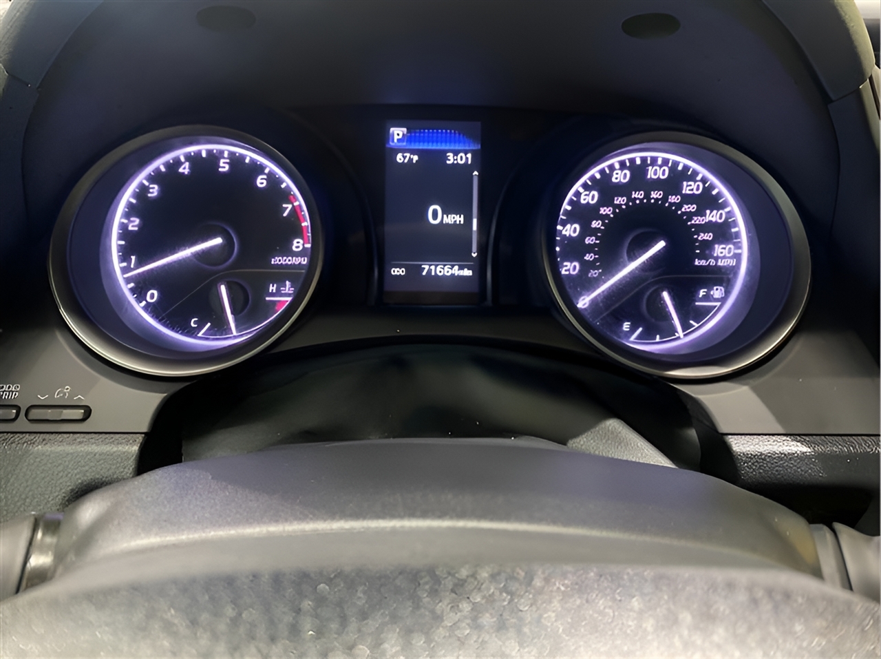 Toyota Camry SE 2023