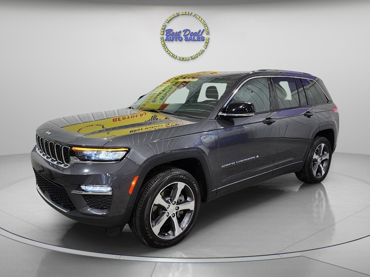 2022 Jeep Grand Cherokee 4xe's photo