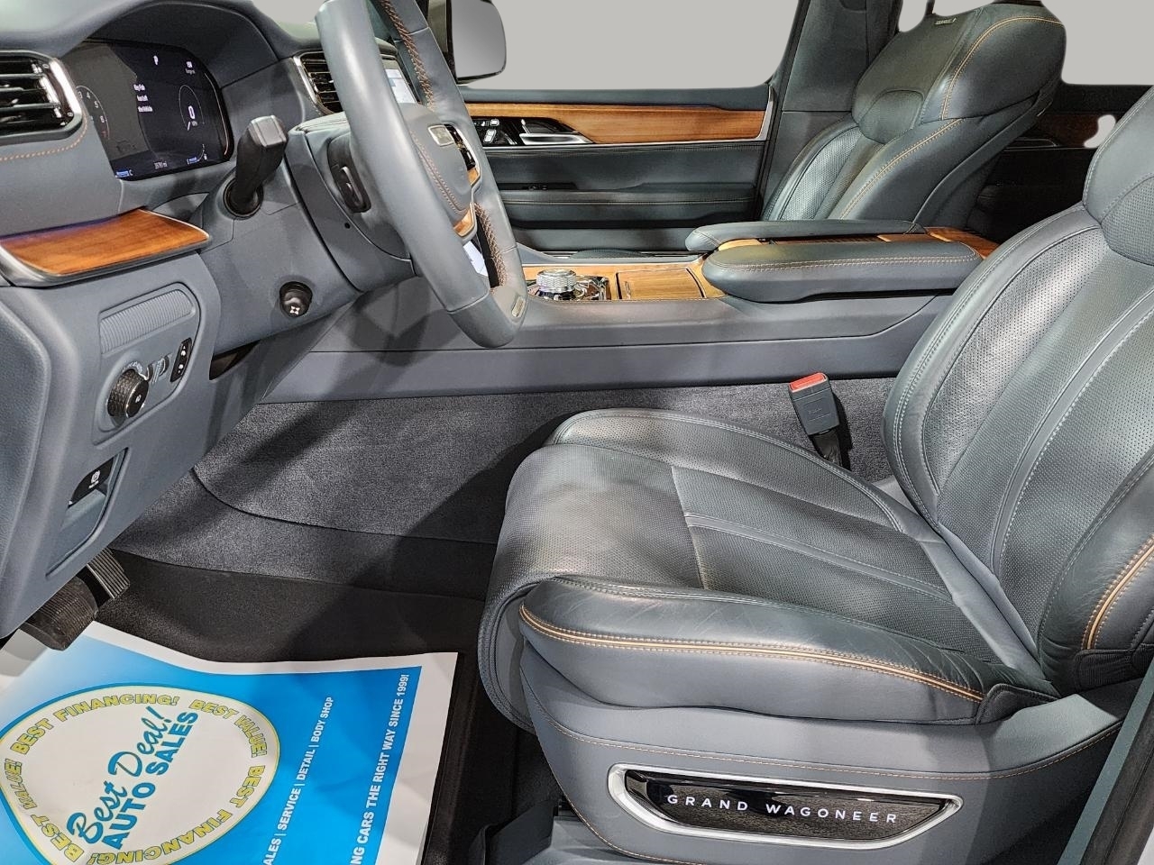 Jeep Grand Wagoneer  2022