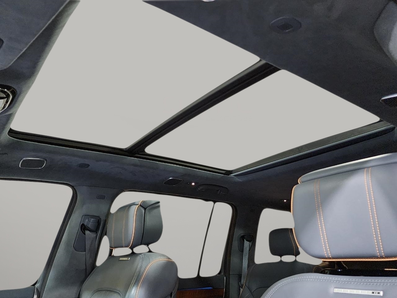 Jeep Grand Wagoneer  2022