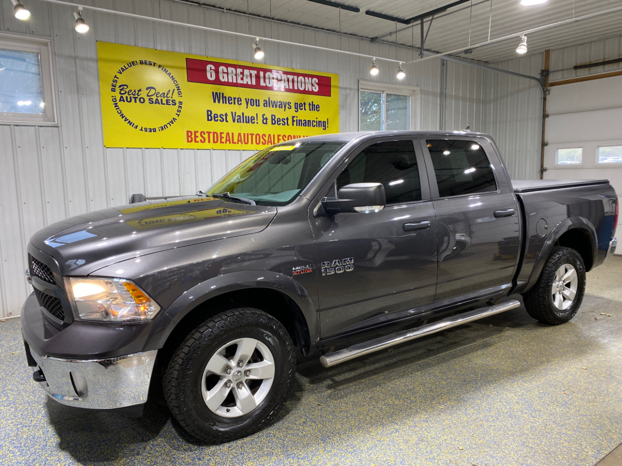 2015 RAM 1500 Outdoorsman 4x4 Crew Cab