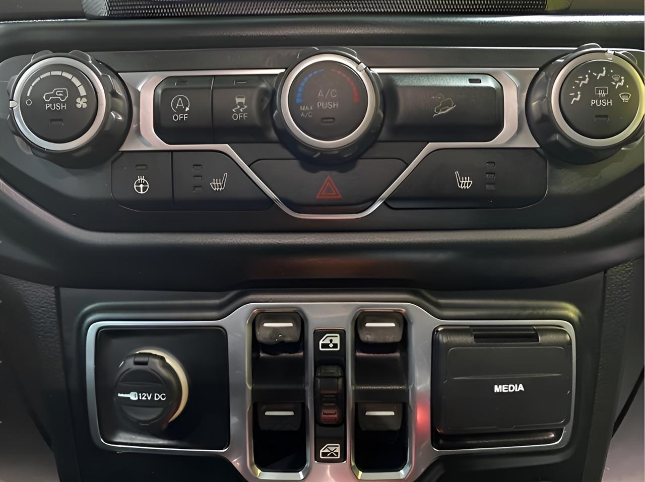 Jeep Wrangler Unlimited Willys 4x4 2020