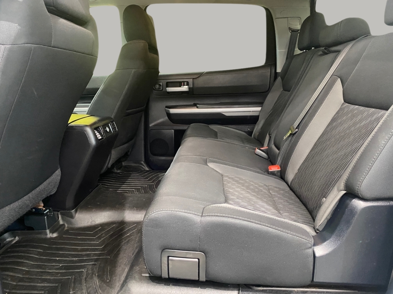 Toyota Tundra SR5 5.7L V8 CrewMax 4WD 2014