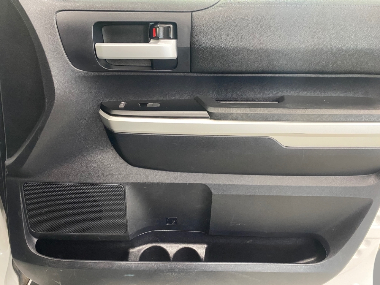 Toyota Tundra SR5 5.7L V8 CrewMax 4WD 2014