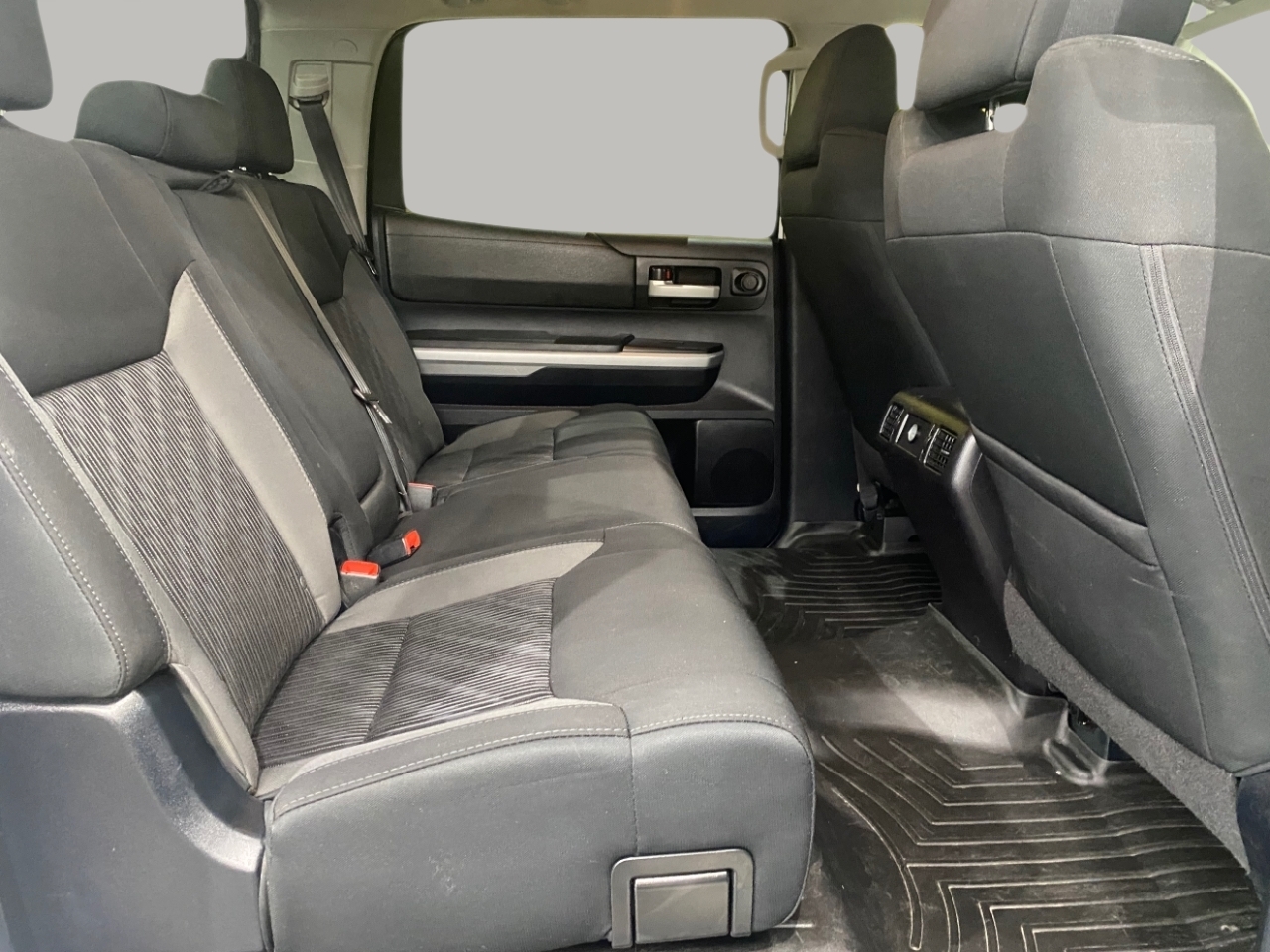 Toyota Tundra SR5 5.7L V8 CrewMax 4WD 2014