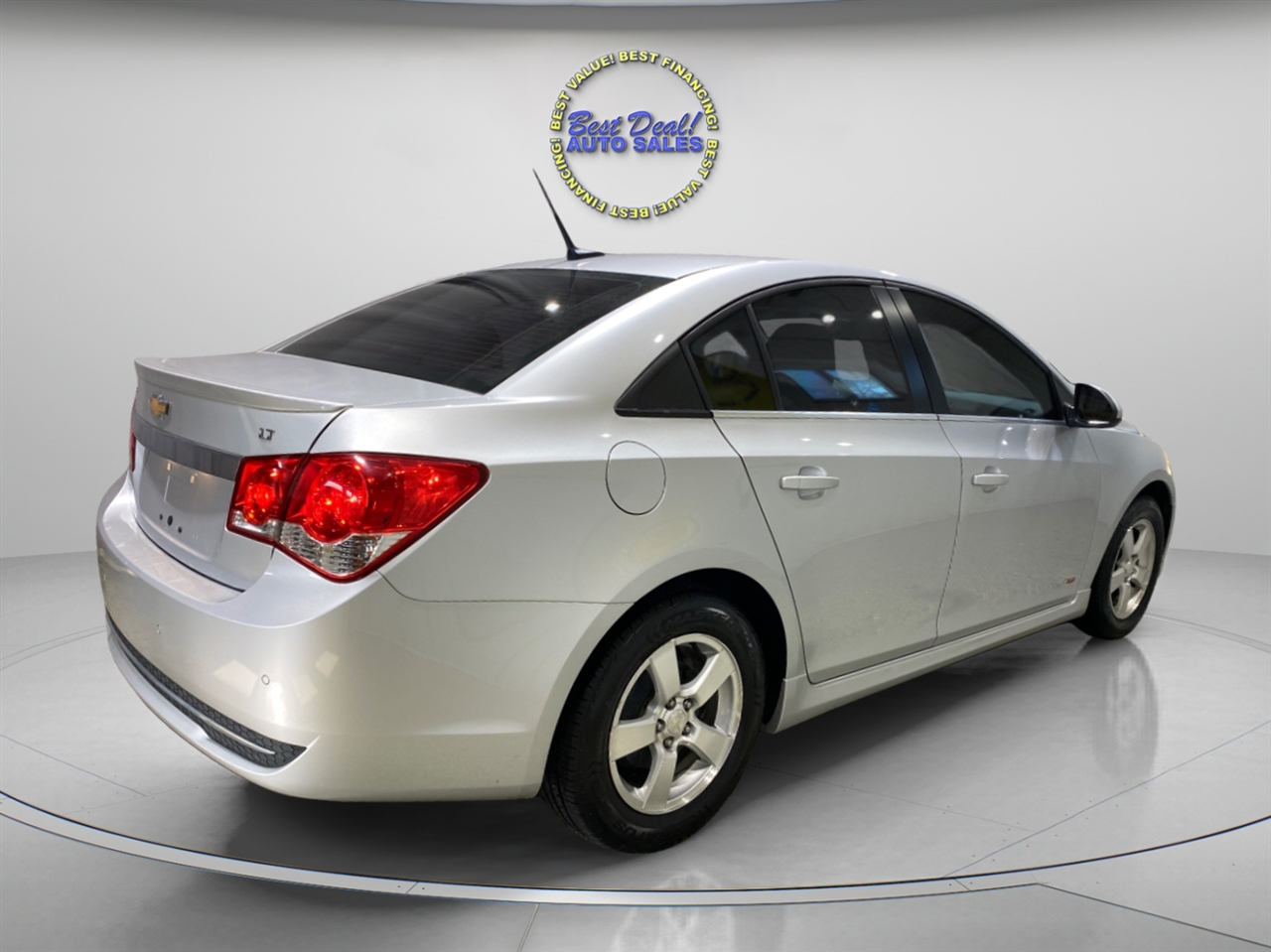 2012 Chevrolet Cruze photo 4