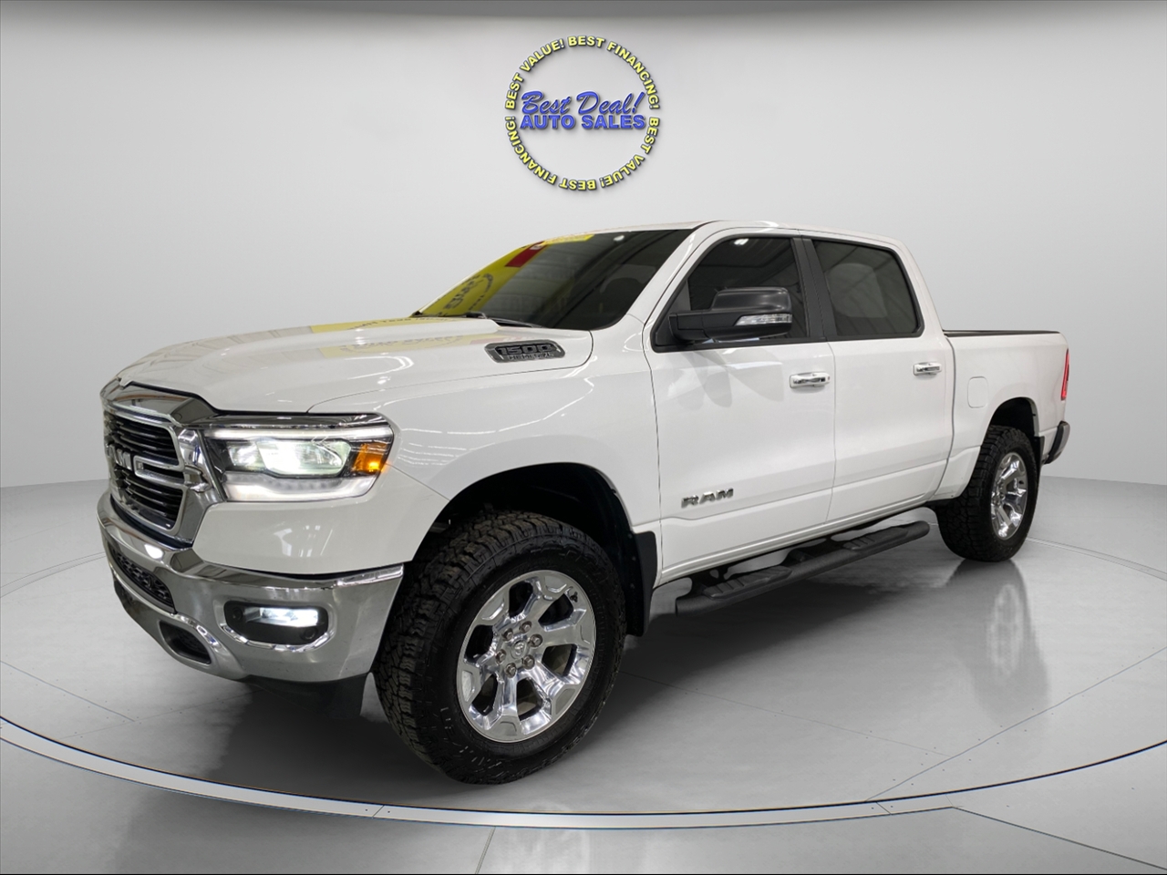 2019 RAM 1500 Big Horn/Lone Star 4x4 Crew Cab 5'7" Box