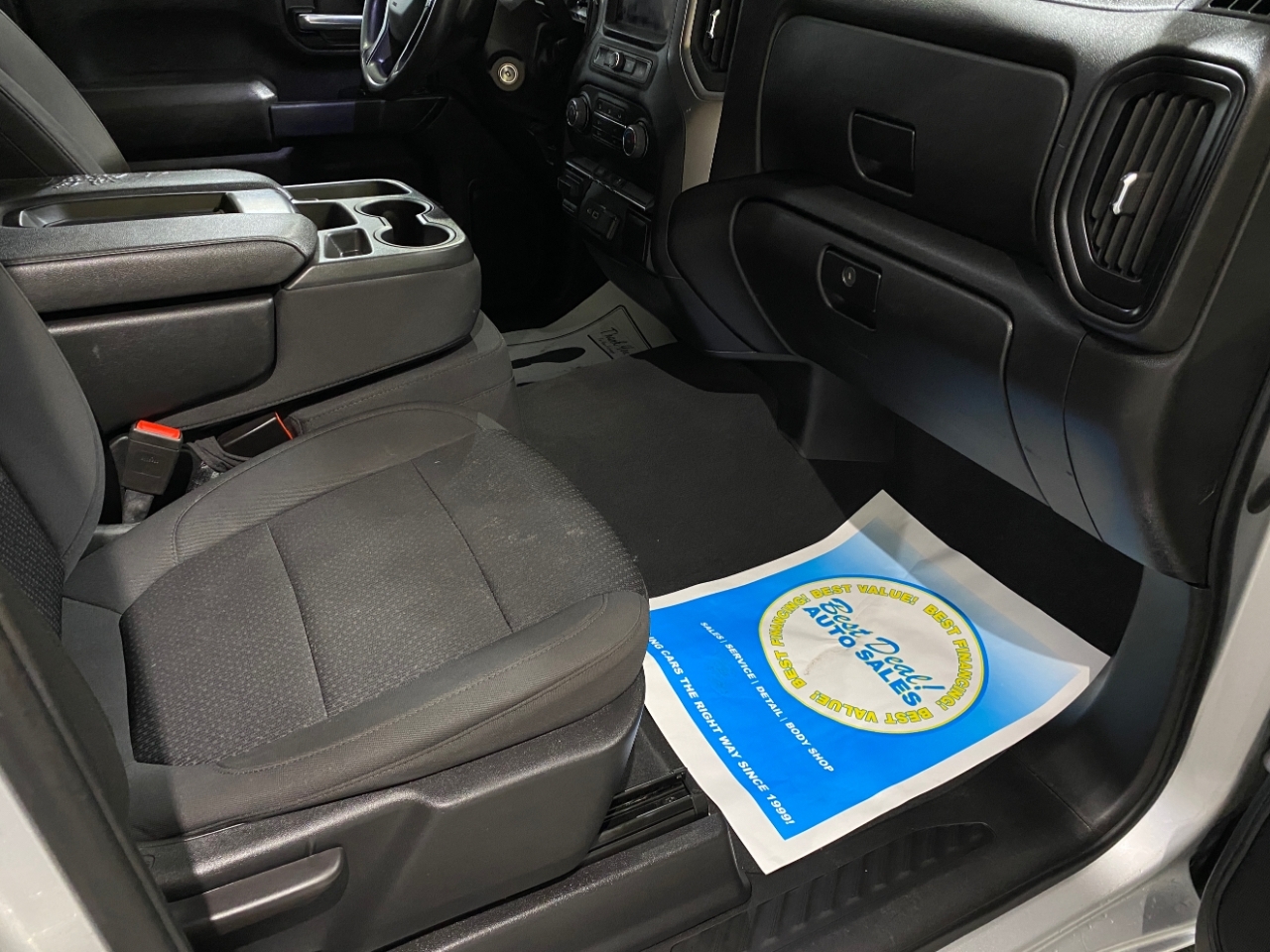 Chevrolet Silverado 2500HD 4WD Crew Cab 159" Custom 2023