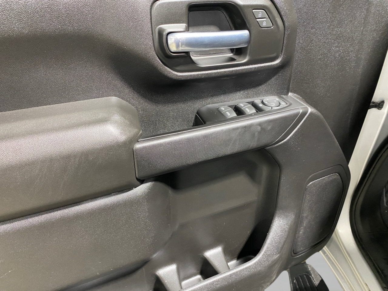 Chevrolet Silverado 2500HD 4WD Crew Cab 159" Custom 2023