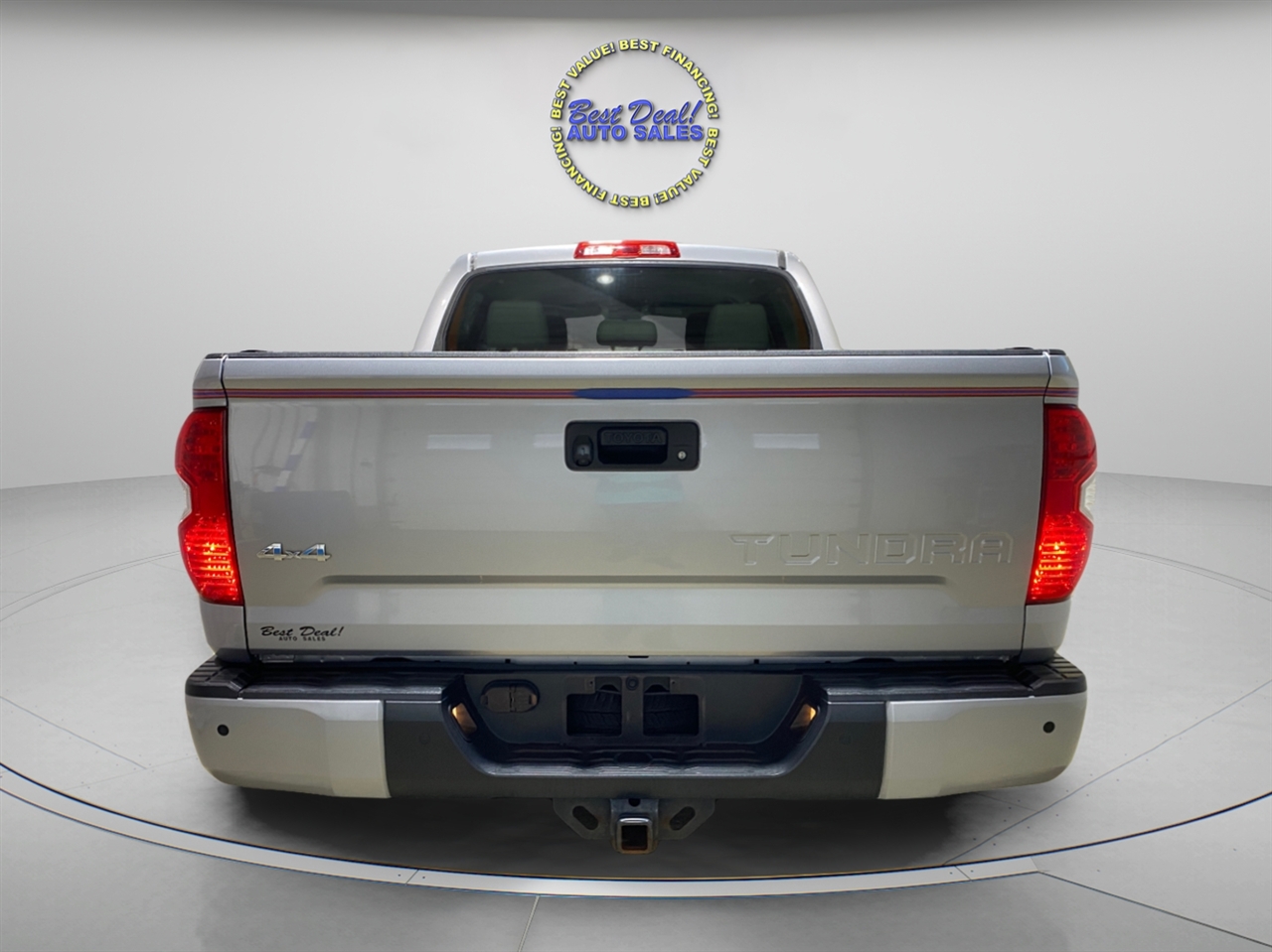 2017 Toyota Tundra Limited CrewMax photo 3