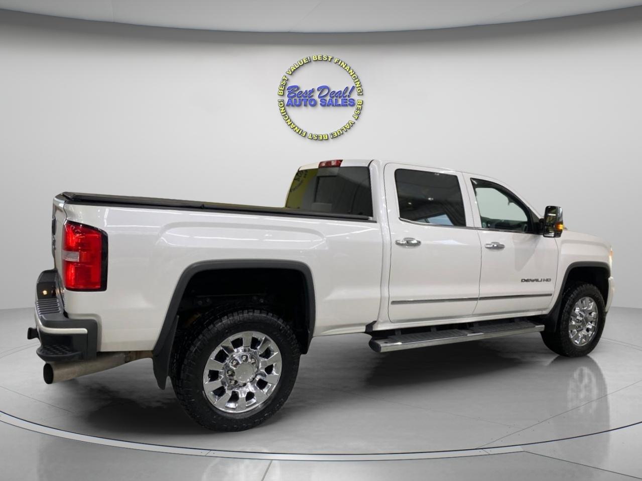 GMC Sierra 2500HD Denali Crew Cab 4WD 2018