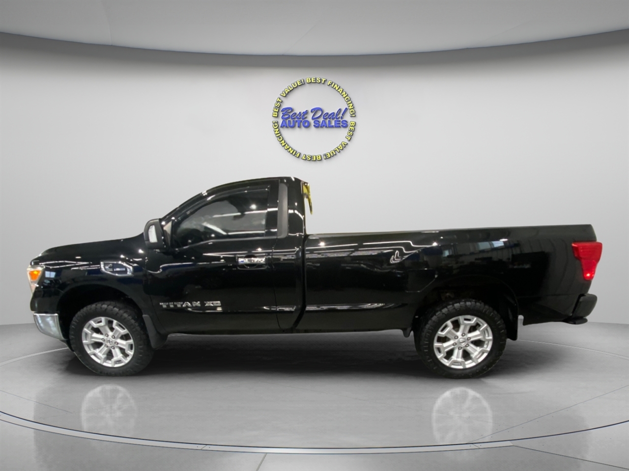 Nissan Titan SV 2017