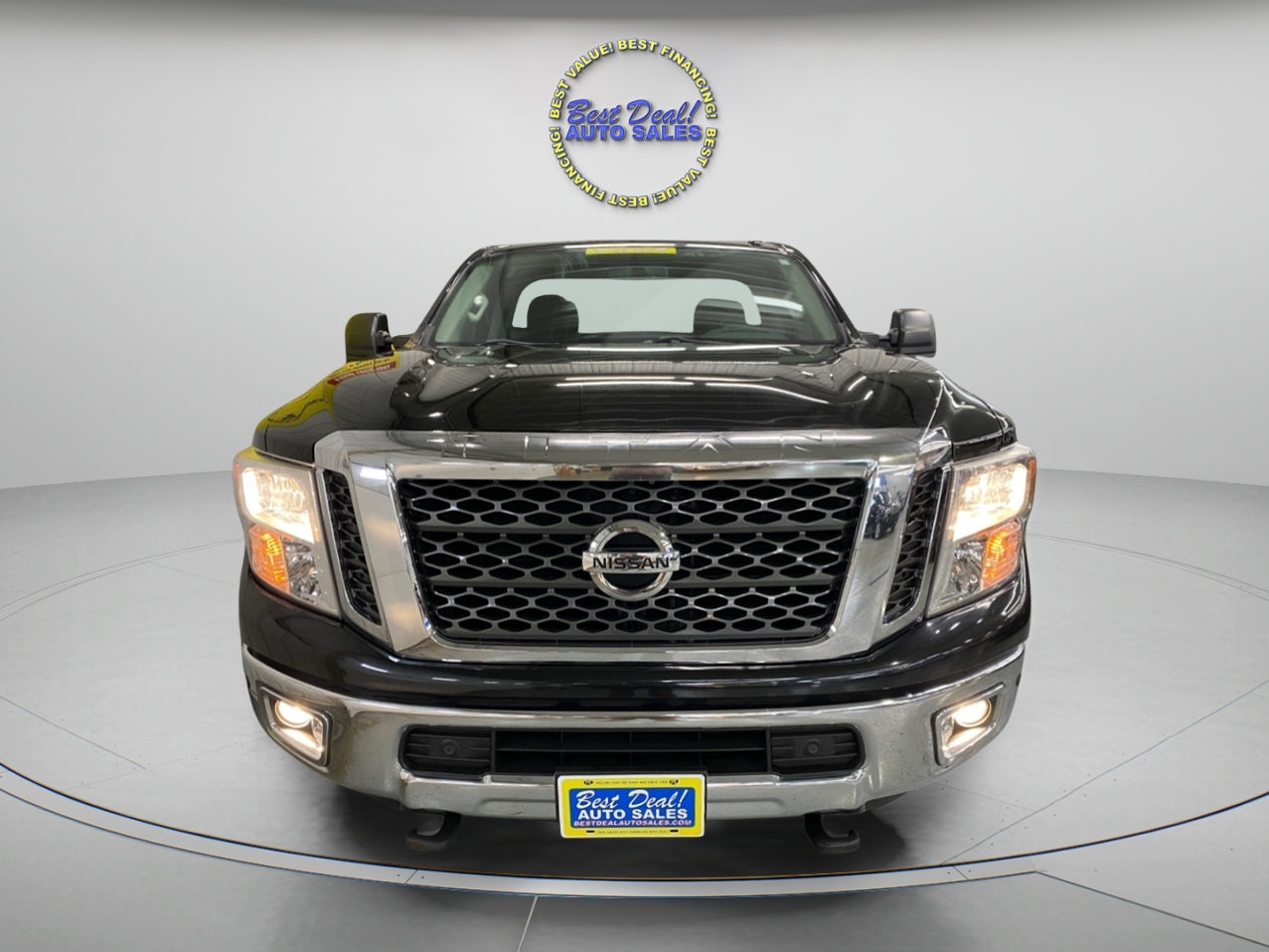 Nissan Titan SV 2017