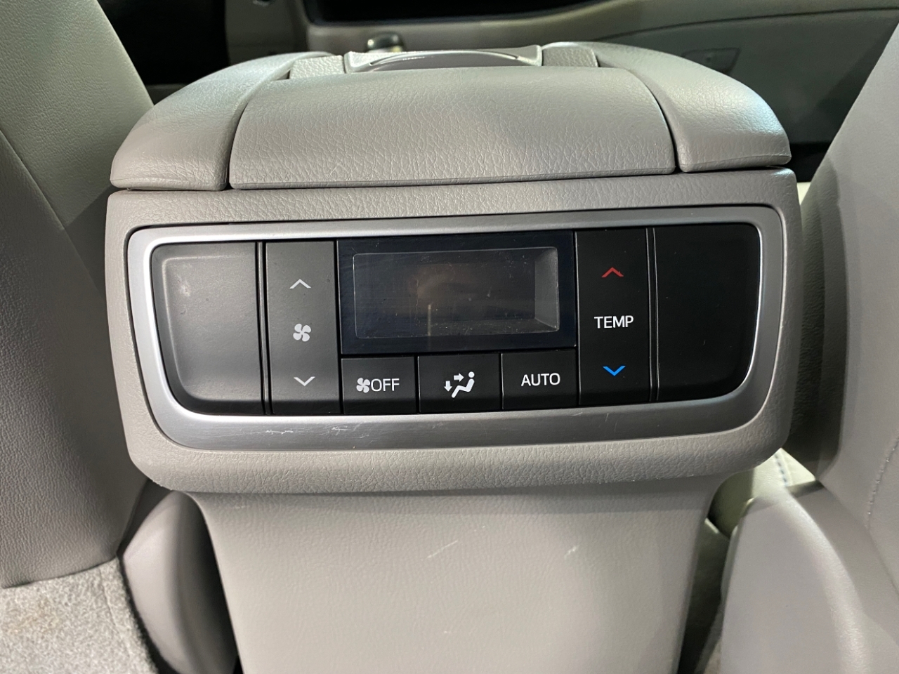 Toyota Highlander XLE AWD V6 2017