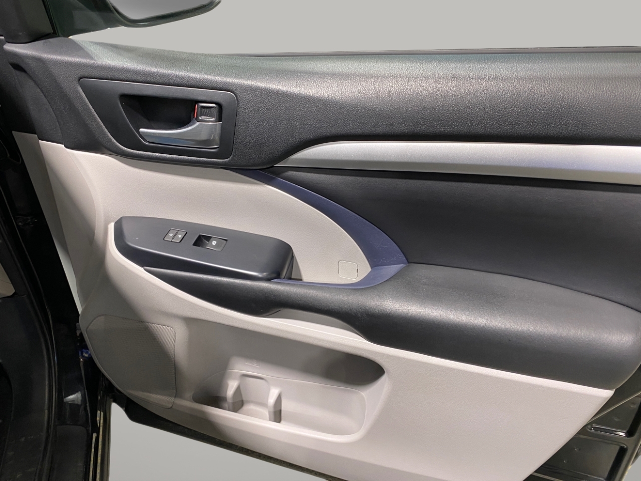 Toyota Highlander XLE AWD V6 2017