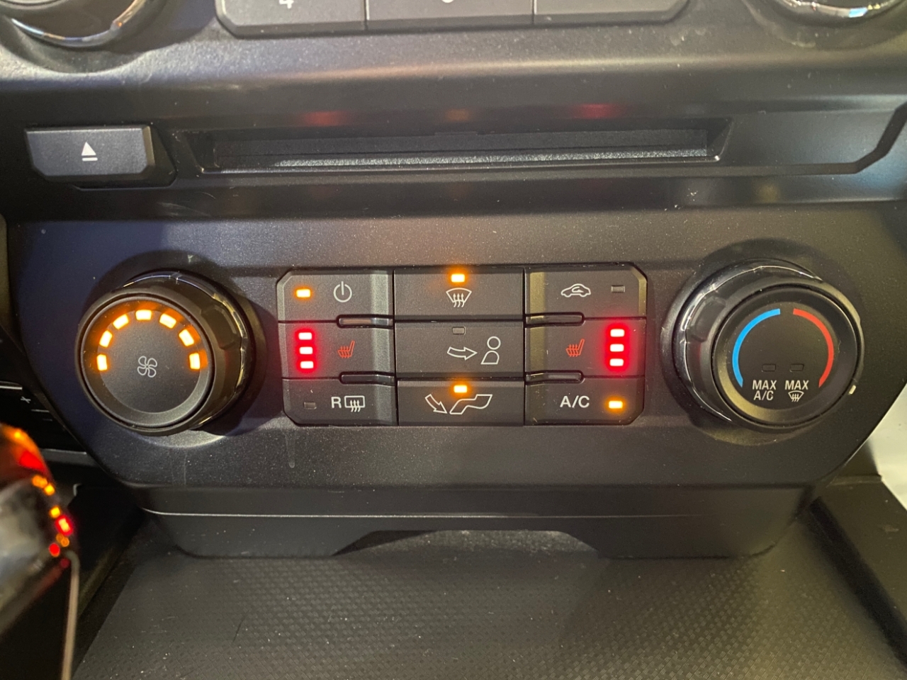 Ford F-150 XLT SuperCrew 5.5-ft. Bed 4WD 2016