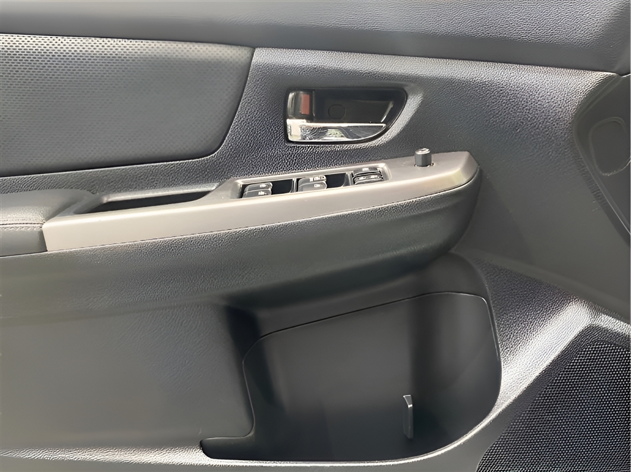 Subaru Impreza 2.0i Sport Limited PZEV 5-Door 2015