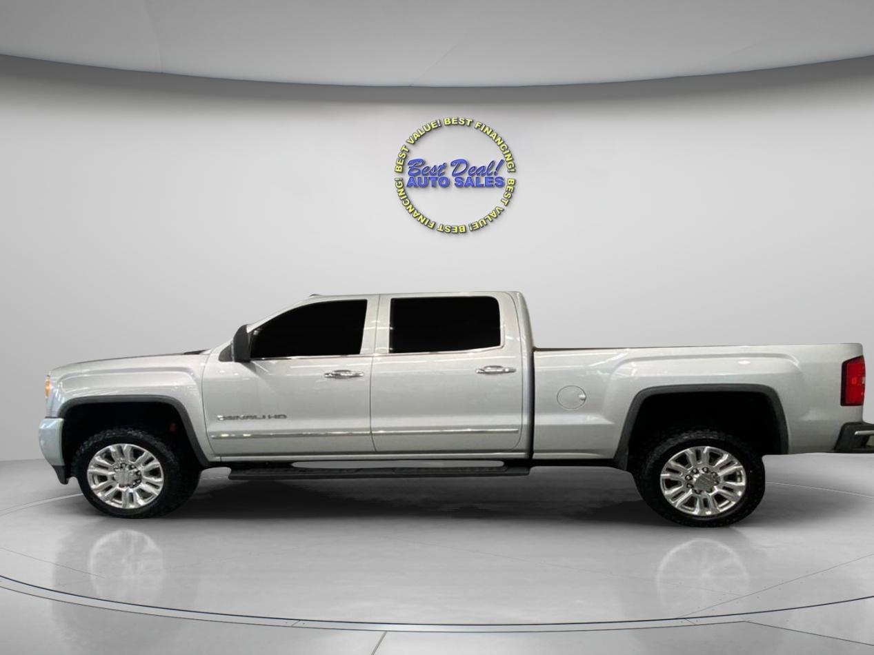 GMC Sierra 2500HD Denali Crew Cab 4WD 2015