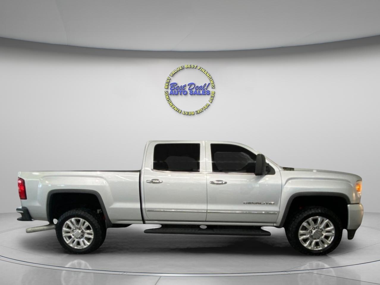 GMC Sierra 2500HD Denali Crew Cab 4WD 2015