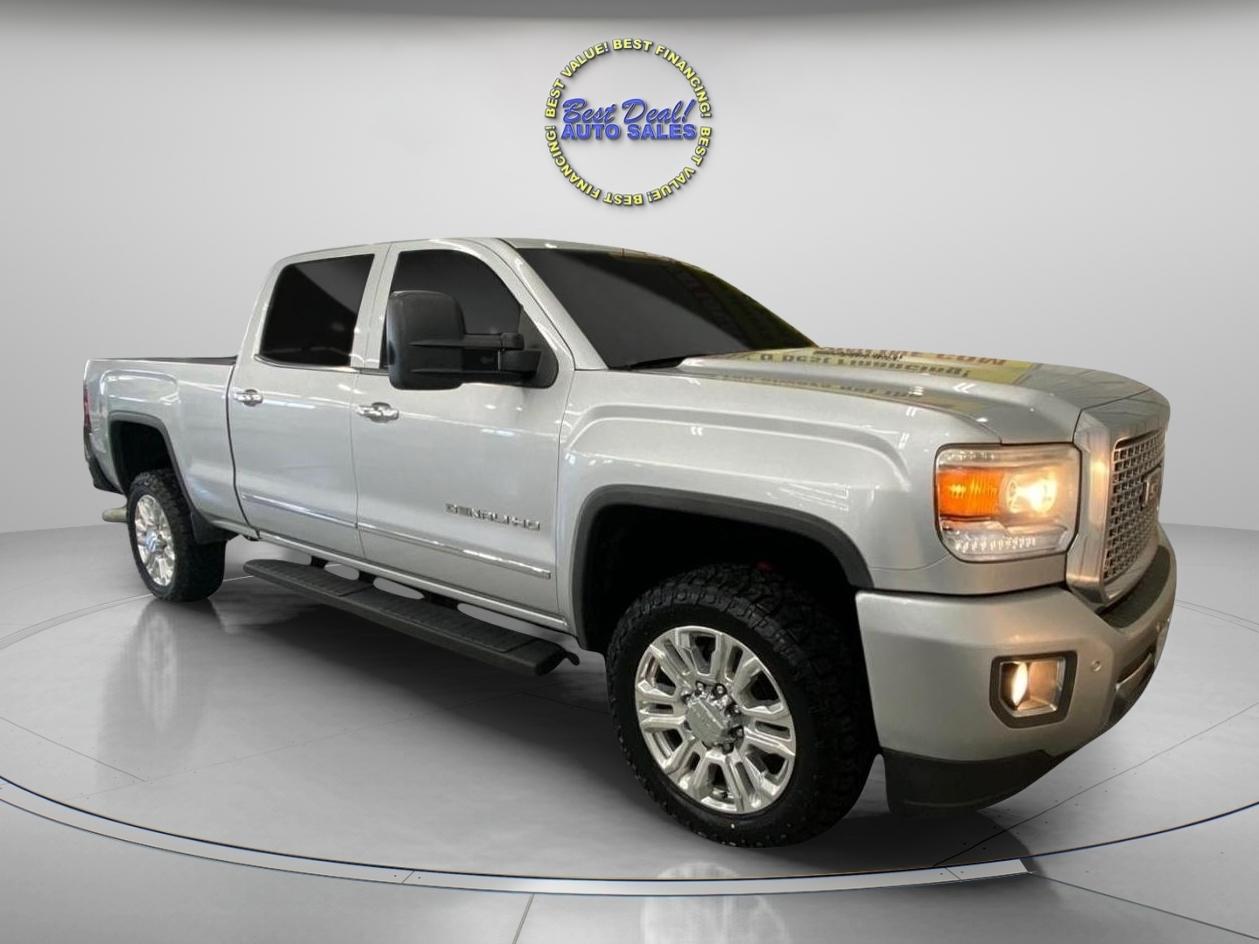 GMC Sierra 2500HD Denali Crew Cab 4WD 2015
