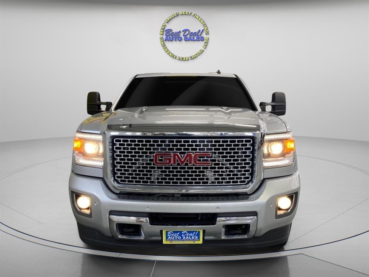 GMC Sierra 2500HD Denali Crew Cab 4WD 2015