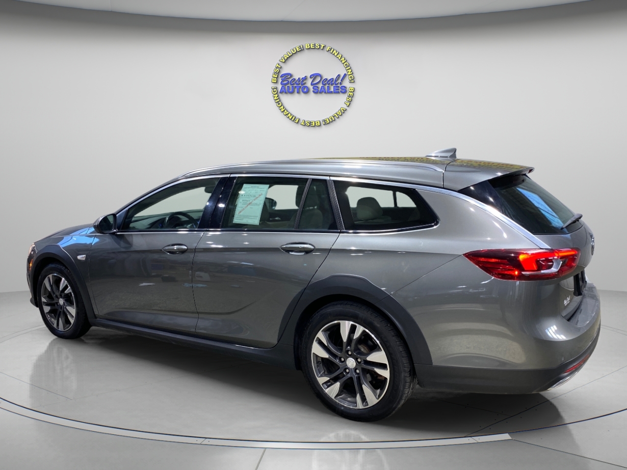 Buick Regal TourX Essence 2019