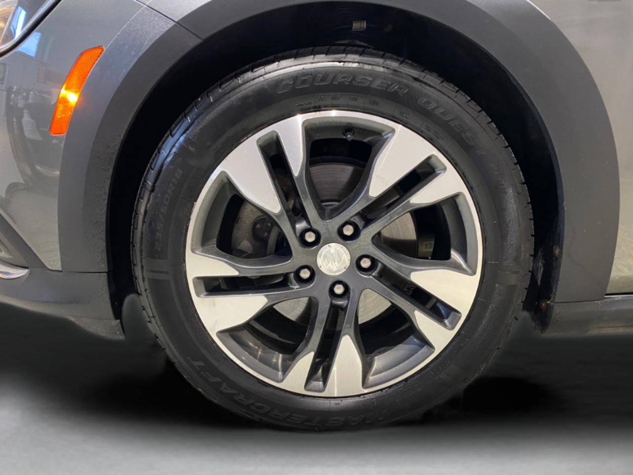 Buick Regal TourX Essence 2019