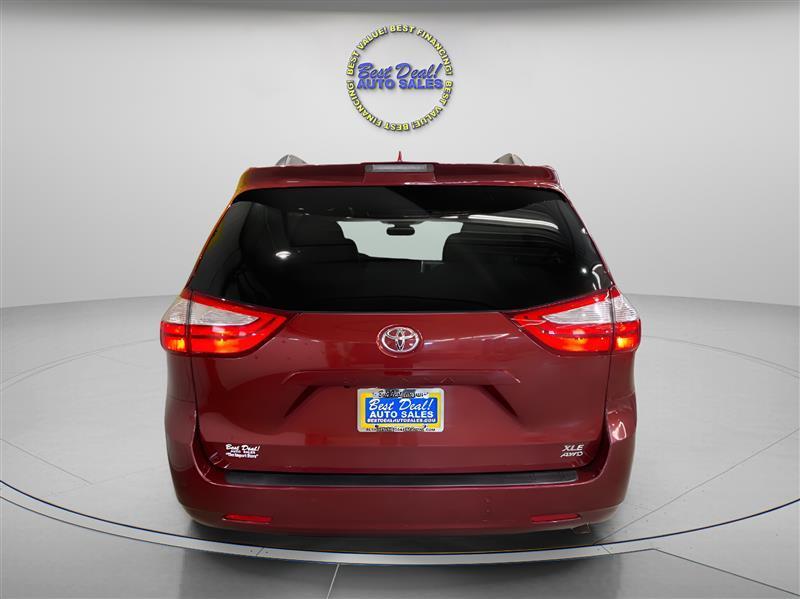 Toyota Sienna XLE 7-Passenger AWD 2019