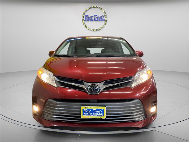 Toyota Sienna XLE 7-Passenger AWD 2019