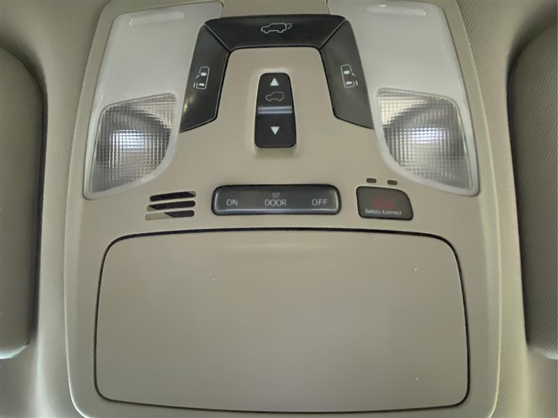 Toyota Sienna XLE 7-Passenger AWD 2019