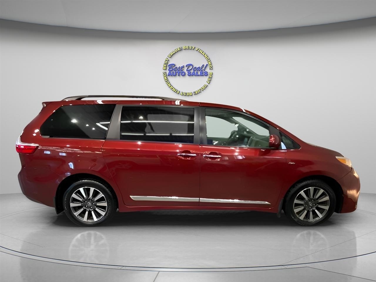 Toyota Sienna XLE 7-Passenger AWD 2019